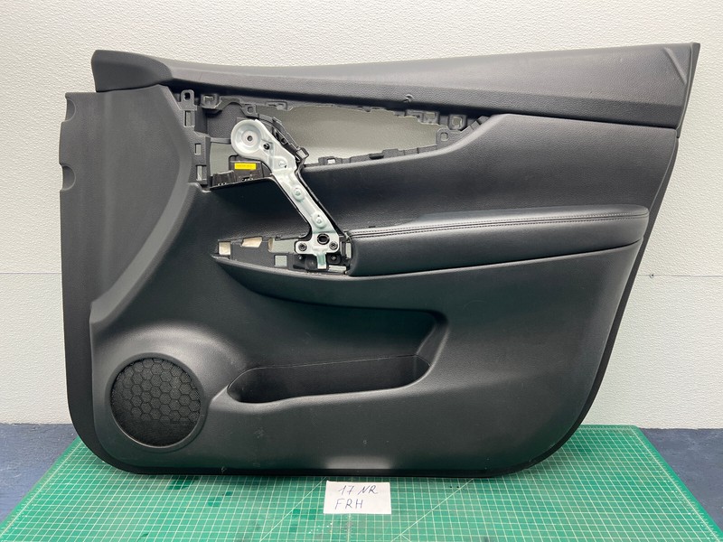 17-20 Nissan Rogue FRONT RIGHT PASSENGER SIDE INTERIOR DOOR PANEL TRIM COVER OEM