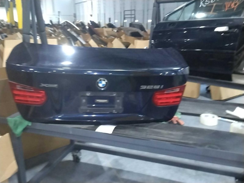 2013 BMW 328I OEM Blue Deck Lid Trunk Lid Used 41007288757, 63217369121