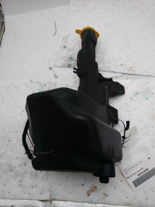 2014 RAM DODGE 2500 Washer Fluid Reservoir OEM 6.7L White 134k Miles