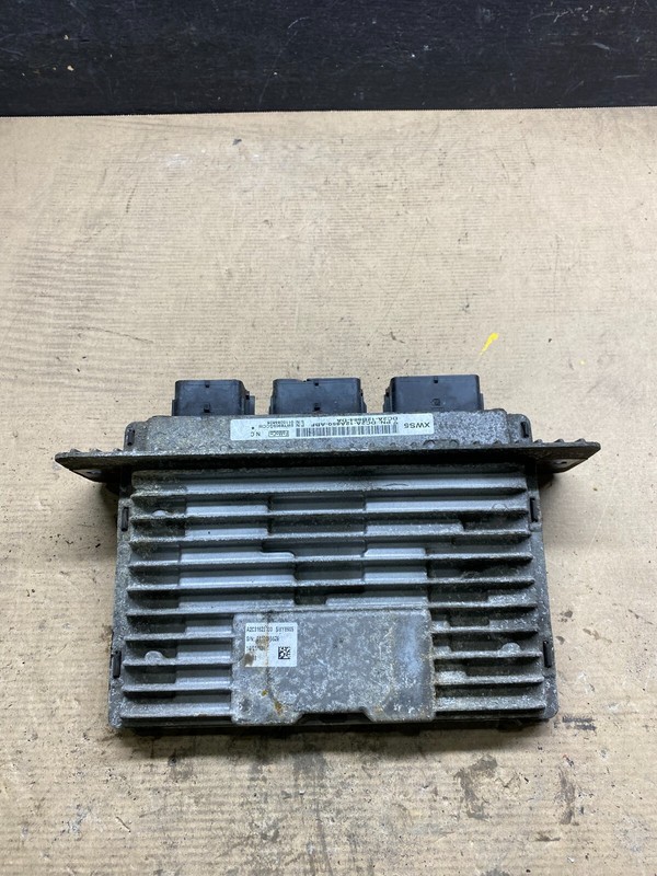 2013 Ford E350 E450 6.8L Van Engine Control ECU Computer Module N6869 DG