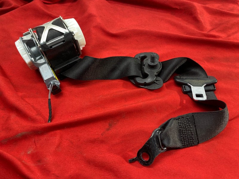 BMW F30 F36 F80 3/4 Series M3 Front Right Passenger Seatbelt Retractor Blck OEM✅