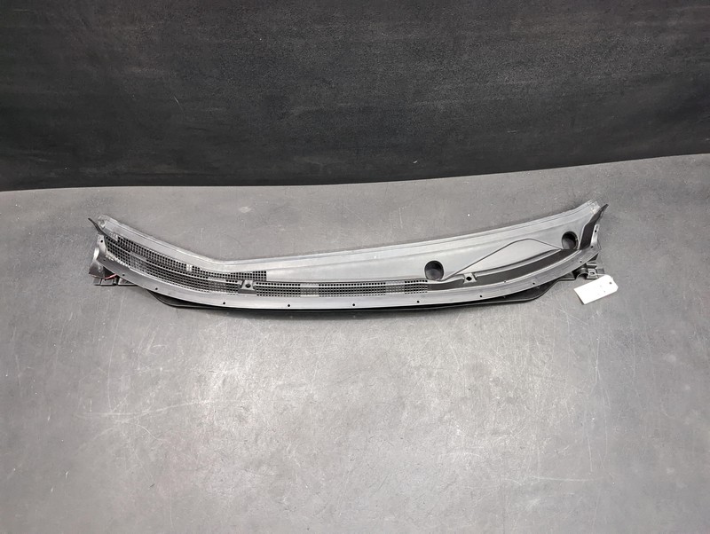 Cowl Vent Panel 2021 Nissan Kicks 66862-5RB0A 2018 2019 2020 2022 2023 2024 X