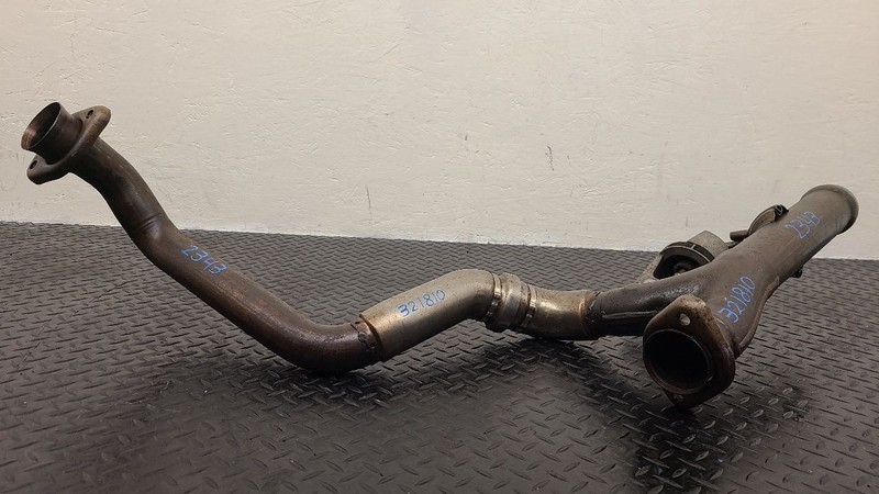 2020 Jeep Gladiator 3.6L Exhaust Y-Pipe OEM 68252391AM
