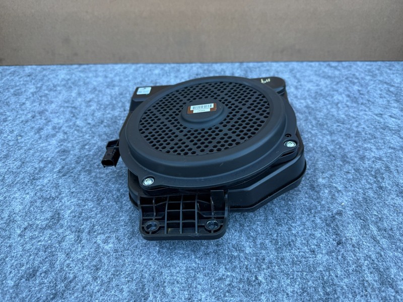GENESIS GV80 2021-2025 OEM LEFT DRIVER SUBWOOFER SUB WOOFER SPEAKER LEXICON ASSY