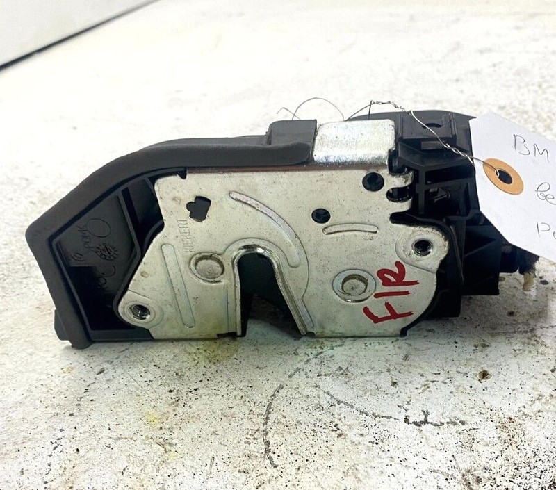 FRONT RIGHT DOOR LATCH LOCK ACTUATOR 7229458 2016 2017 2018 BMW 340 XI F30 F32