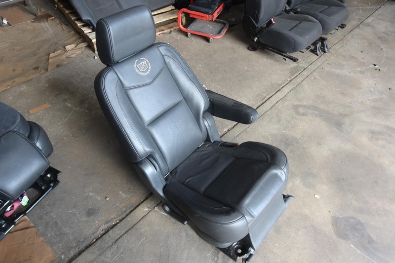 2007-2014 Cadillac Escalade OEM RH Black Leather Second Row Captain Chair Seat