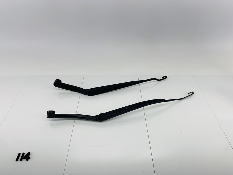 11-15 KIA SORENTO FRONT RIGHT & LEFT SIDE WINDSHIELD WIPER WASHER ARM SET OEM