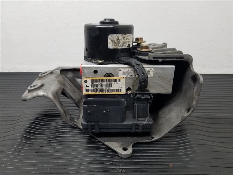 97-00 Chrysler Town & Country ABS Anti Lock Brake Pump OEM 04882649