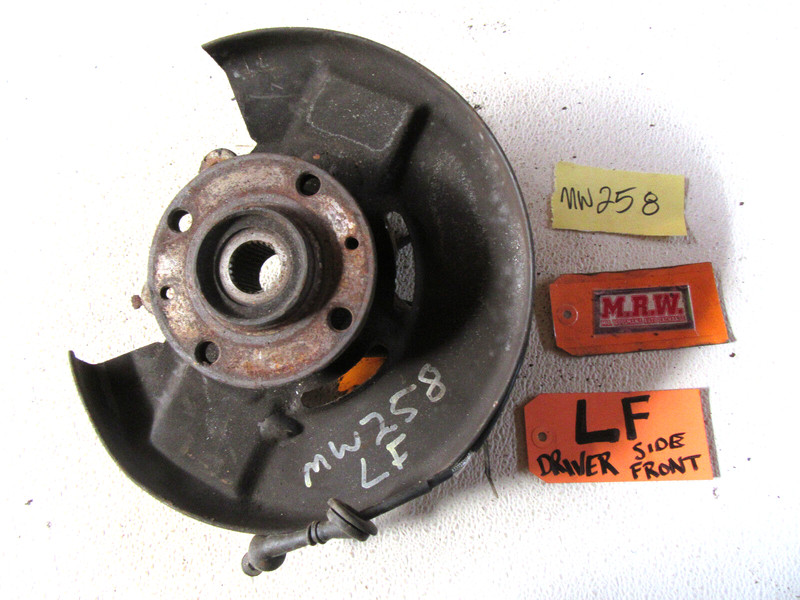 SPINDLE KNUCKLE WHEEL BEARING HUB Driver SIDE FRONT ABS WIRE CAR 90-98 SAAB 9000