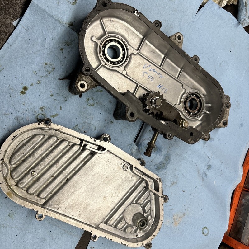 1985Oem YAMAHA VMAX VMX540 VMax 540 Chain Case Chaincase # 10