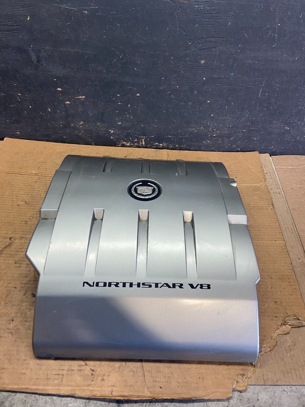 2004 to 2011 Cadillac Deville Seville DTS Northstar Engine Motor Cover Q8557 DG