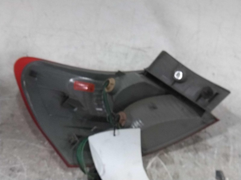 2010 Nissan Rogue Right Tail Light Assembly Silver OEM Used Scratches 143K