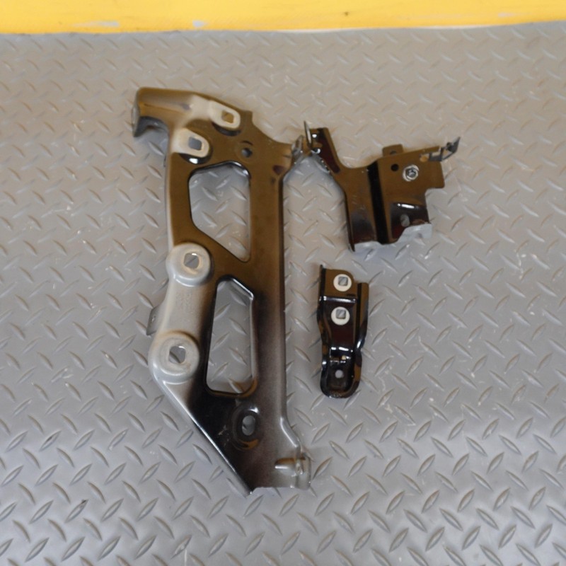 2024-2026 BMW X2 U10 FRONT RIGHT SIDE FENDER SUPPORT BRACKET OEM SET 9883416