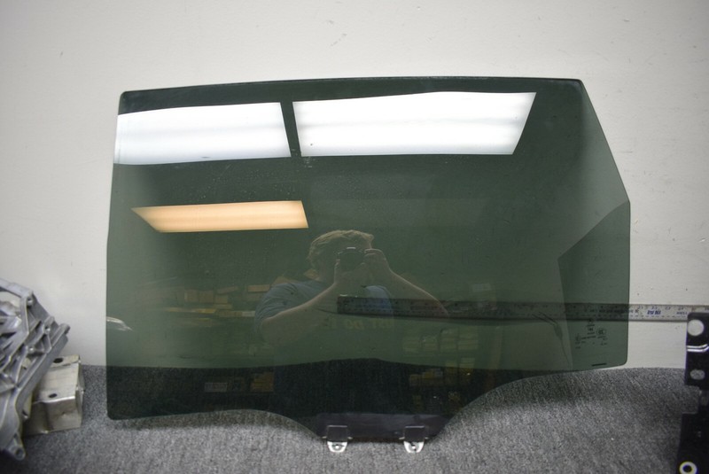 ACURA REAR DOOR WINDOW FACTORY OEM