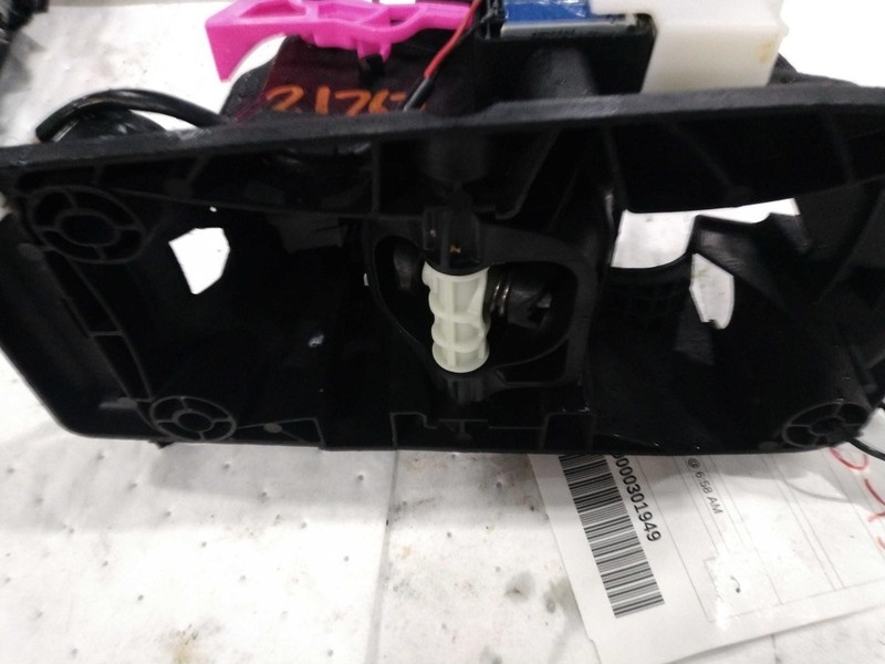 2019 Dodge Journey Automatic Transmission Shift Lever Assembly 4WD Silver Used