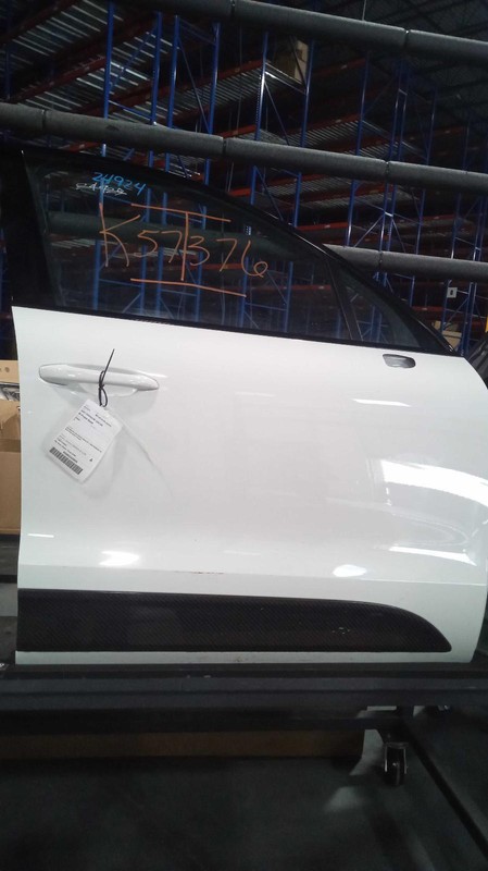 2017 Porsche Macan Right Door White OEM Used 66K Miles K57376