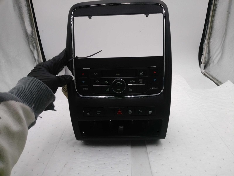 2011 Dodge Durango A/C Selector Switch OEM Grey 55111865AG 140K Miles