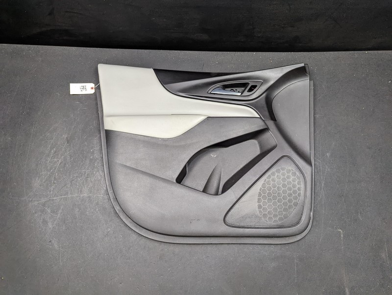 Front Left Door Trim Panel 2019 Chevrolet Equinox 84346374 2018 2020 - 2023 X