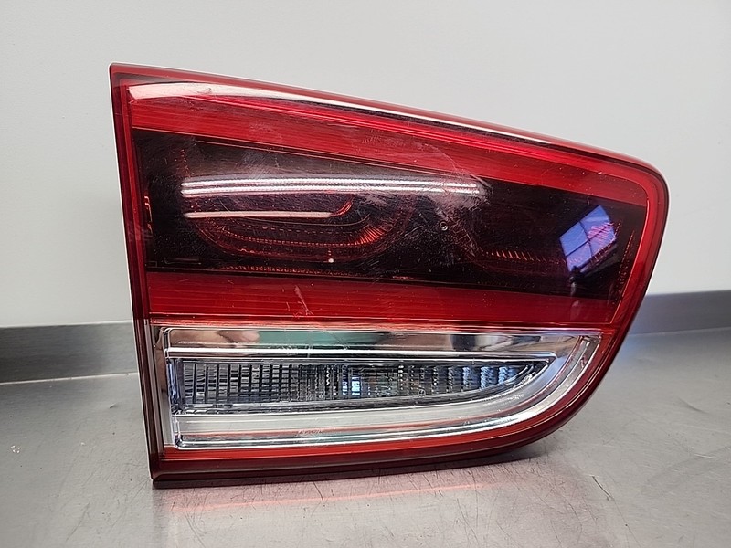 2016 - 2018 Kia Sorento Left Driver Side LED Inner Tail Light Lamp OE 92403C5110