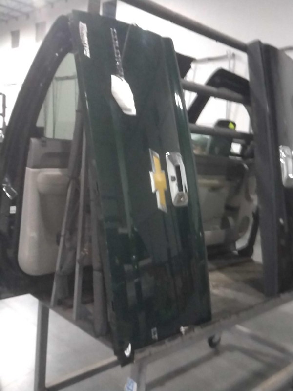 2015 Chevrolet Colorado OEM Green Tailgate 4DR PU G7J 130K Miles