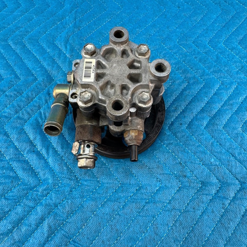 2005-2010 TOYOTA AVALON Power Steering Pump 4431007040 OEM