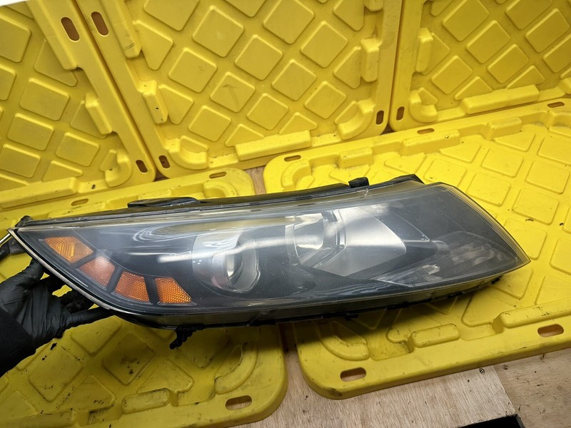 2011 -2013 KIA OPTIMA HEADLIGHT PASSENGER RIGHT HID XENON LAMP OEM