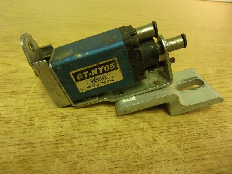 Vessel GT-NY05 Air Nipper Cutter No blade *FREE SHIPPING*