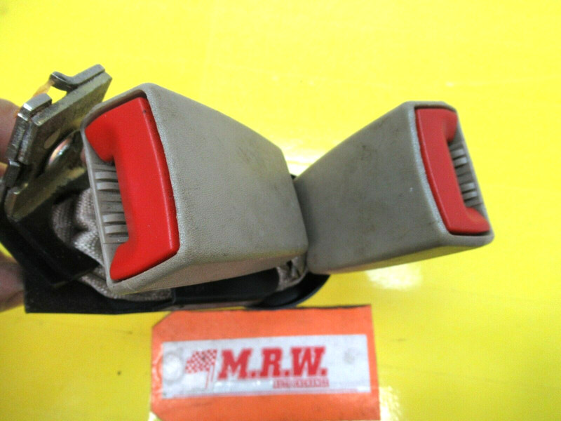 REAR CENTER DRIVER BACK SEAT BELT BUCKLE LATCH for 04-07 TAURUS 04-05 SABLE
