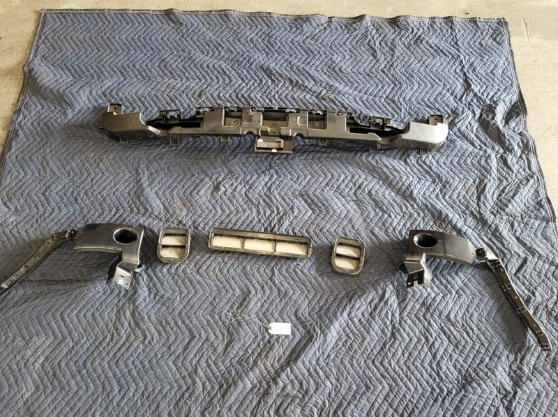Used Oem Dodge Rear Bumper Brackets & Quarter Pressure Vents 2023-2024 Hornet