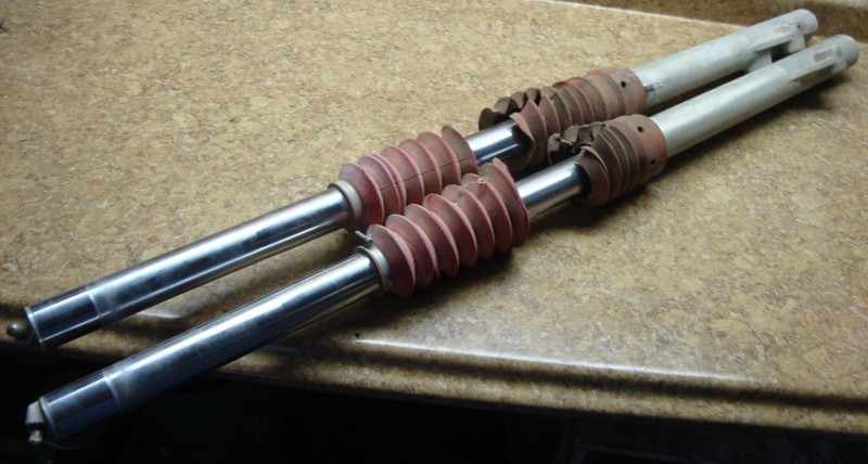 1984 Yamaha Dirt Bike XT250 XT 250 Front Fork Tubes Suspension Left Right Shock