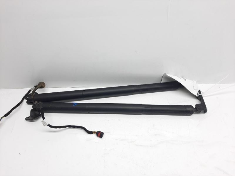 Porsche Macan Trunk Shocks Left Right Strut Set Pair Lifts 95b827851