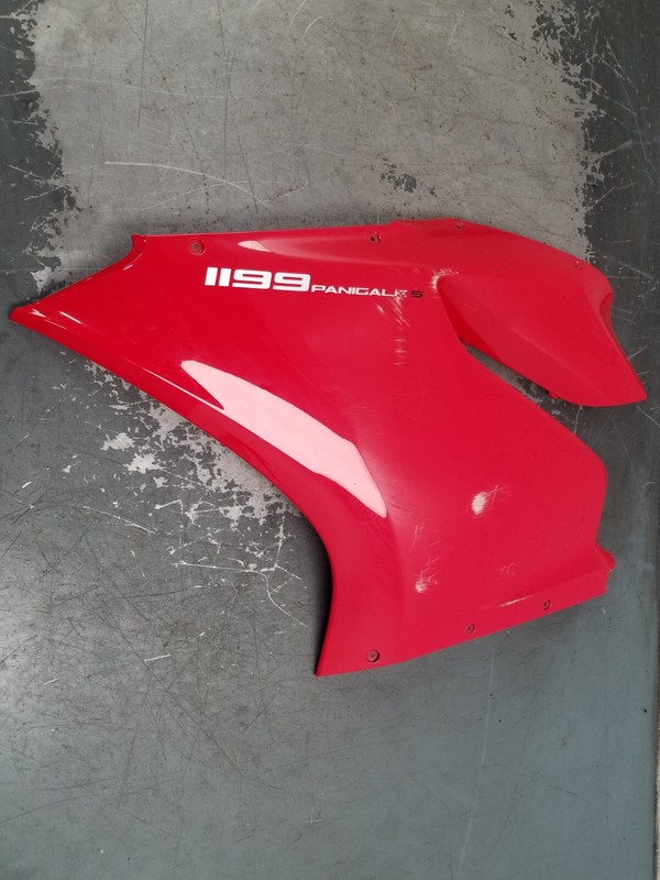 2013 Ducati 1199S PanigaleRight Upper Side Fairing - *#0979 VV6