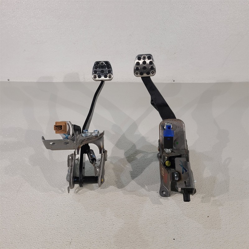 17-21 Honda Civic Type R Clutch Brake Pedal Set Aa7329