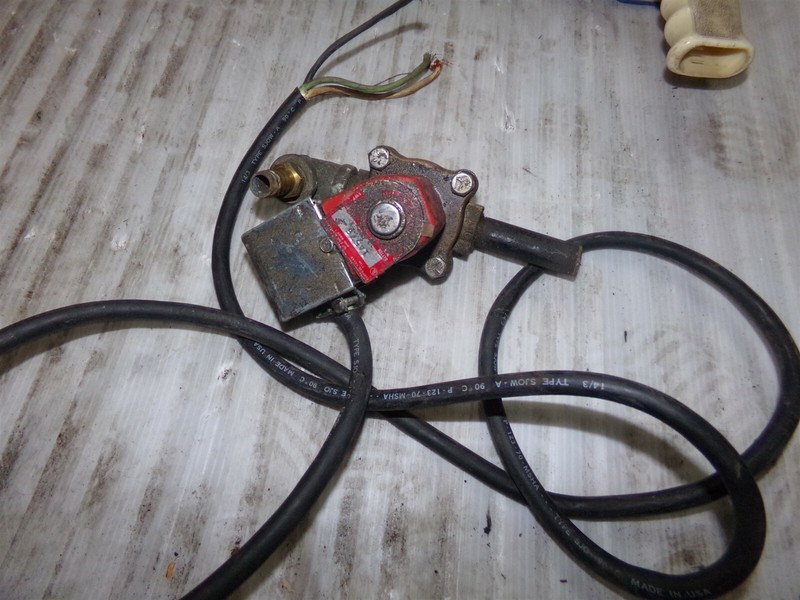 Dayton 1A576 Solenoid Valve Assembly *FREE SHIPPING*