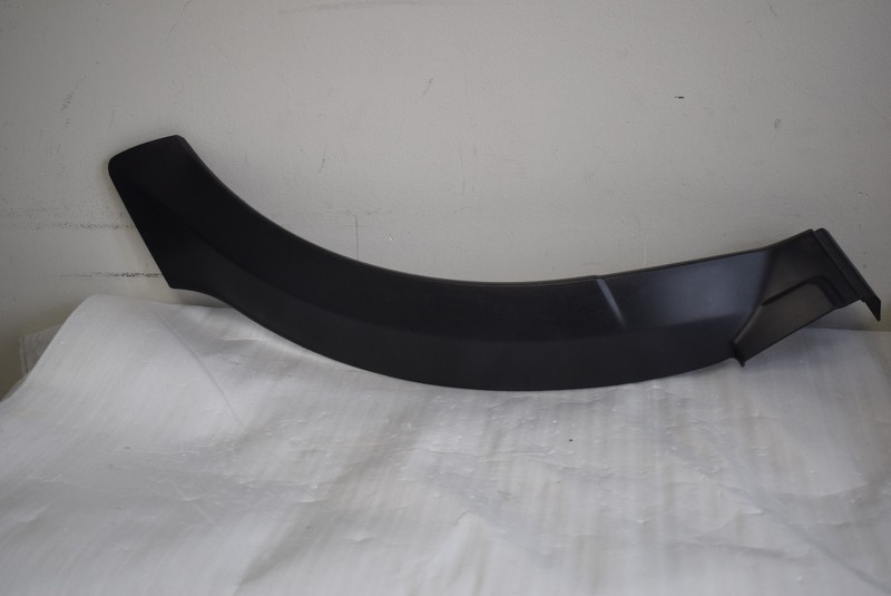2014 -ON GENUINE RANGE ROVER SPORT L494 REAR LEFT WHEEL ARCH DOOR TRIM MOULDING