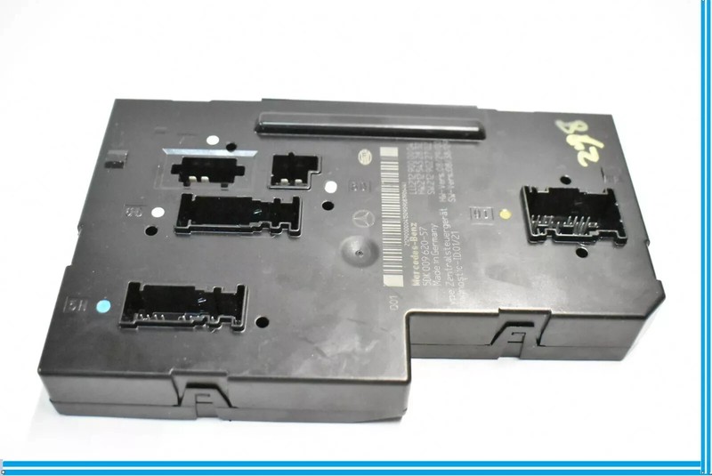 10-11 Mercedes W207 E350 E550 Rear SAM Module Fuse Box Relay 2129003702 OEM