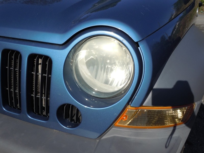 2005-2007 Jeep Liberty Halogen Headlight Driver Left LH