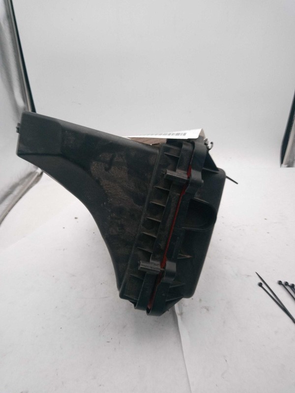 2016 Chevrolet Malibu Air Cleaner Assembly OEM 2.0L 105k Miles Grey