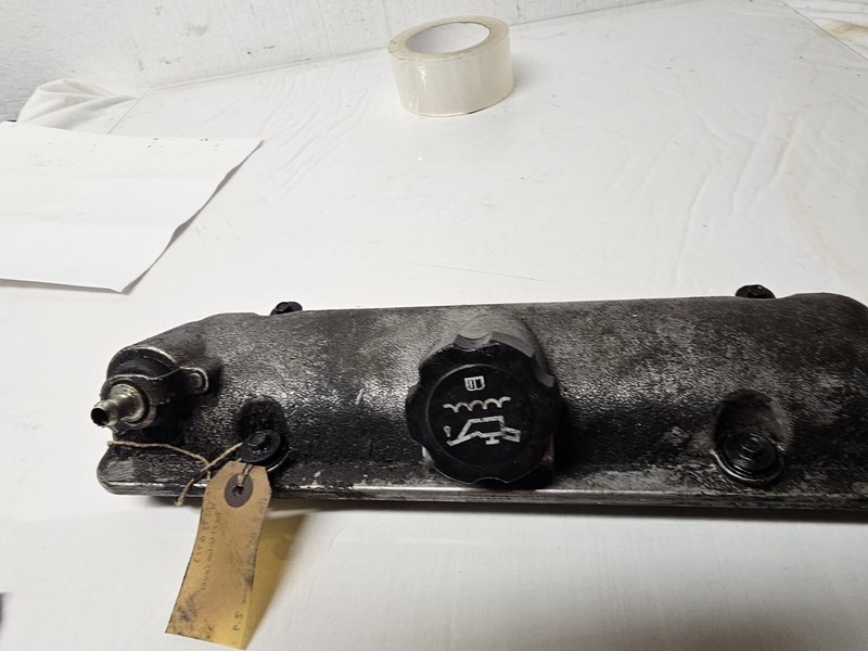 2005 - 2009 CHEVROLET EQUINOX Engine Motor Valve Cover Left Driver Side LH G