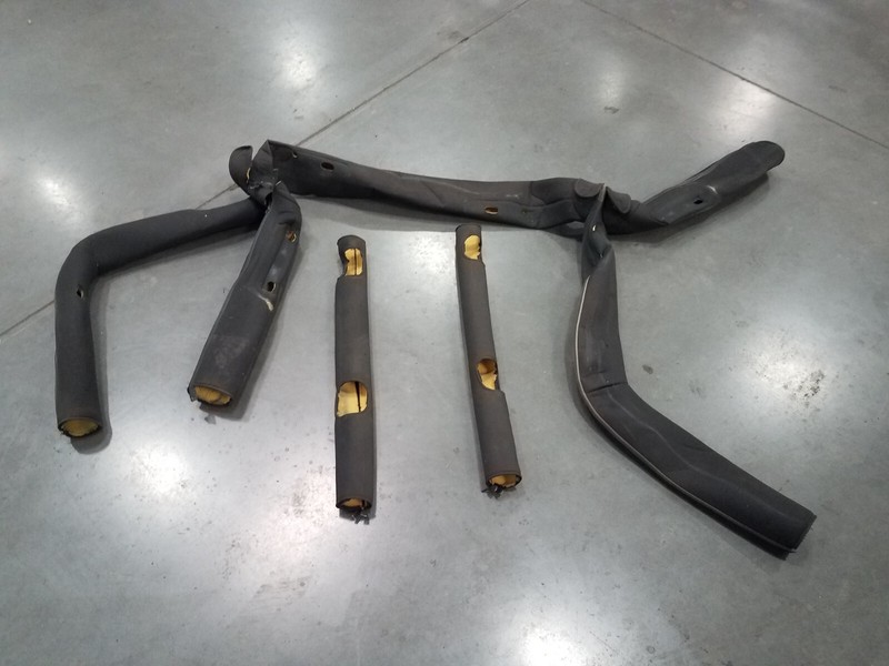 2004 Jeep Wrangler TJ Rubicon 4x4 OEM Rollbar Padding / Covers #6648 K6