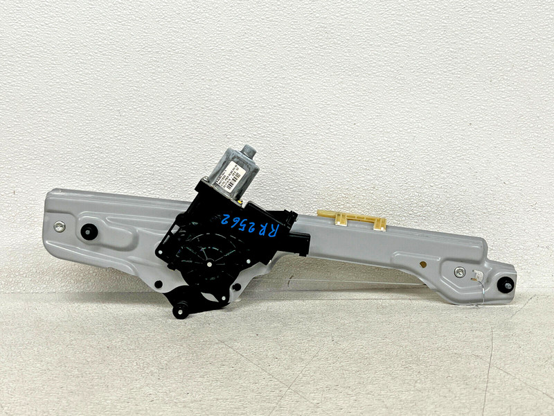 ⭐2016-2020 CADILLAC CT6 REAR RIGHT DOOR WINDOW REGULATOR W/MOTOR OEM LOT2562