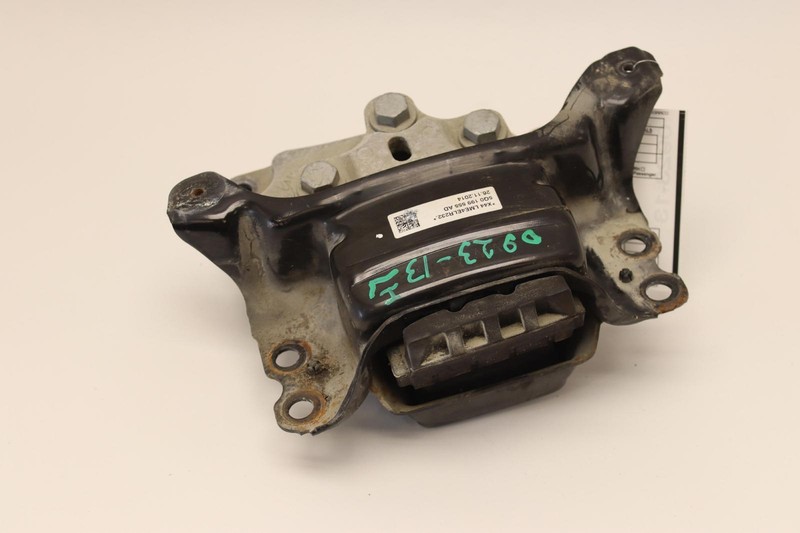 2015 VOLKSWAGEN GOLF 2.0L TDI FRONT LEFT DRIVER ENGINE MOTOR MOUNT SUPPORT OEM