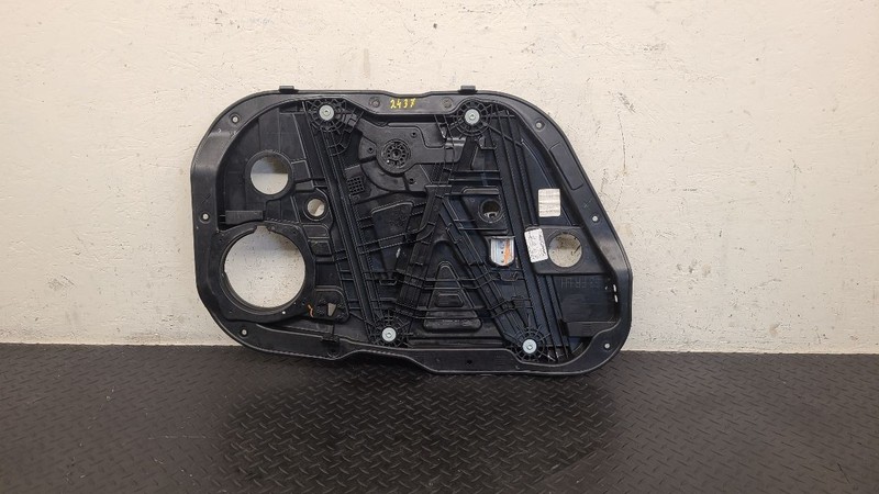 17-20 Hyundai Elantra Front Left Driver Window Regulator OEM 82471-F3030