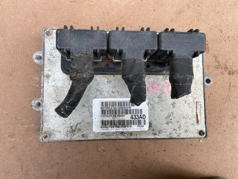 2004 Jeep Wrangler 4.0L Engine Control Module ECU ECM Oem P56044433AD AD2910 DG