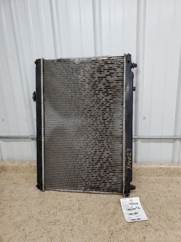 Radiator Fits 06-08 INFINITI M35 303579