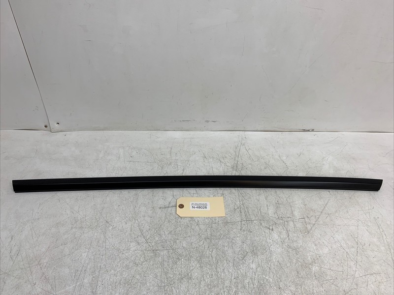 20-23 TESLA MODEL Y REAR RIGHT DOOR BELT MOLDING TRIM STRIP SEAL 48026 U8
