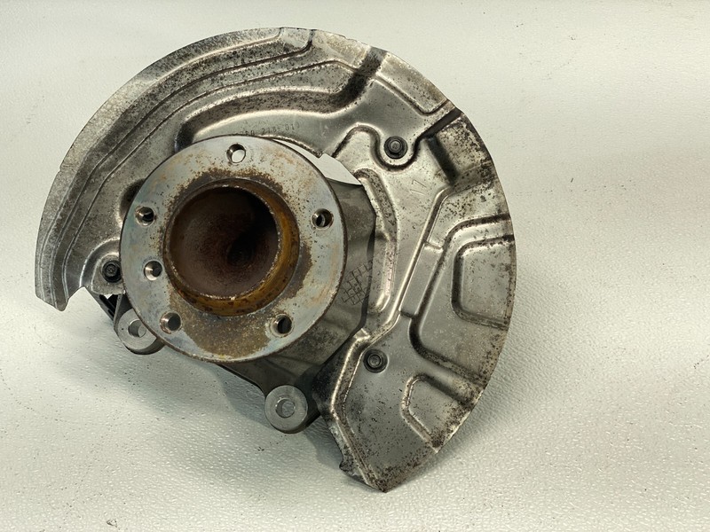 BMW E88 E90 E92 1/3 Series Front Right Passenger Spindle Knuckle Wheel Hub OEM✅