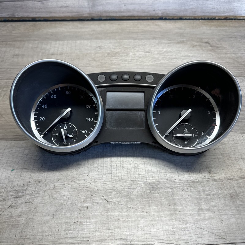 MERCEDES R320 R350 GL320 GL350 SPEEDOMETER Unknown Miles 2519006100 OE 10-12 GAS