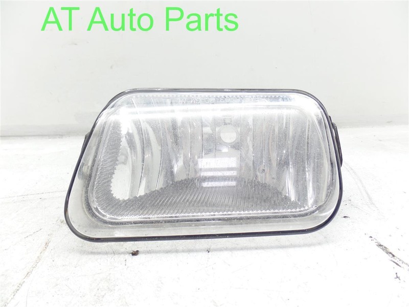 04 05 06 07 SILVERADO 1500 AVALANCHE 1500 PASSENGER FOG LIGHT 15791434