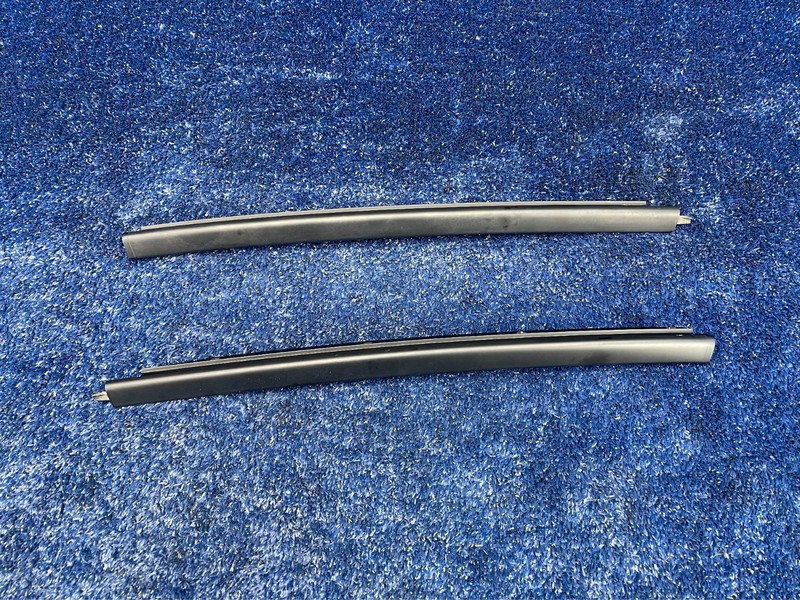 2016–2019 Buick Cascada Rear Upper Body Side Applique Set LH RH OEM